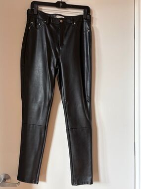 Avec Les Filles Black Faux Leather Women’s pants. Like new.